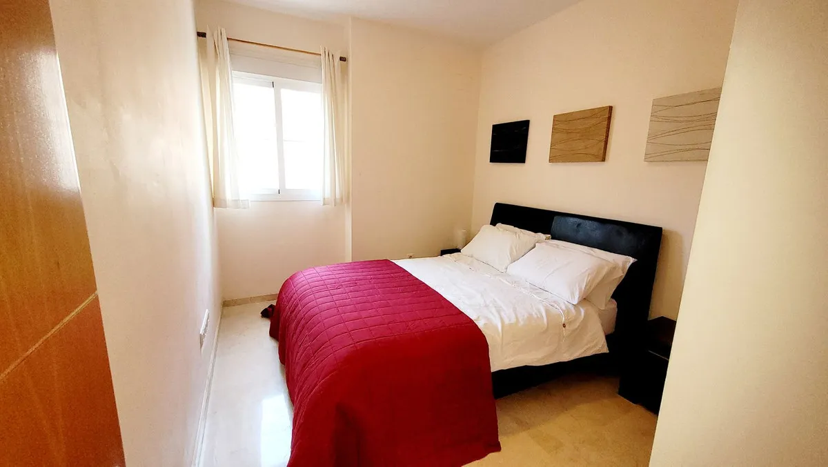 20c4cdd8-b43c-4d11-8258-b1b914d8e28e