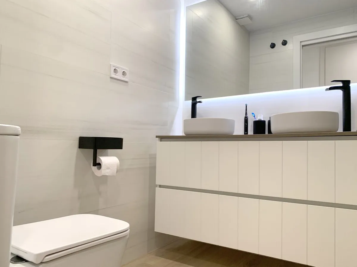 3c5ac45e-68d0-4d5f-b750-1226ffe6be63