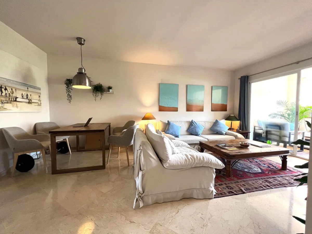 70ba8ae6-745c-488a-905c-374549c41fe0