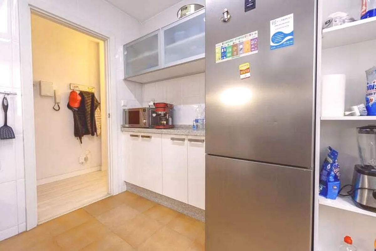 004c08e5-36e5-4c1b-ac8e-4d60d71e6efe