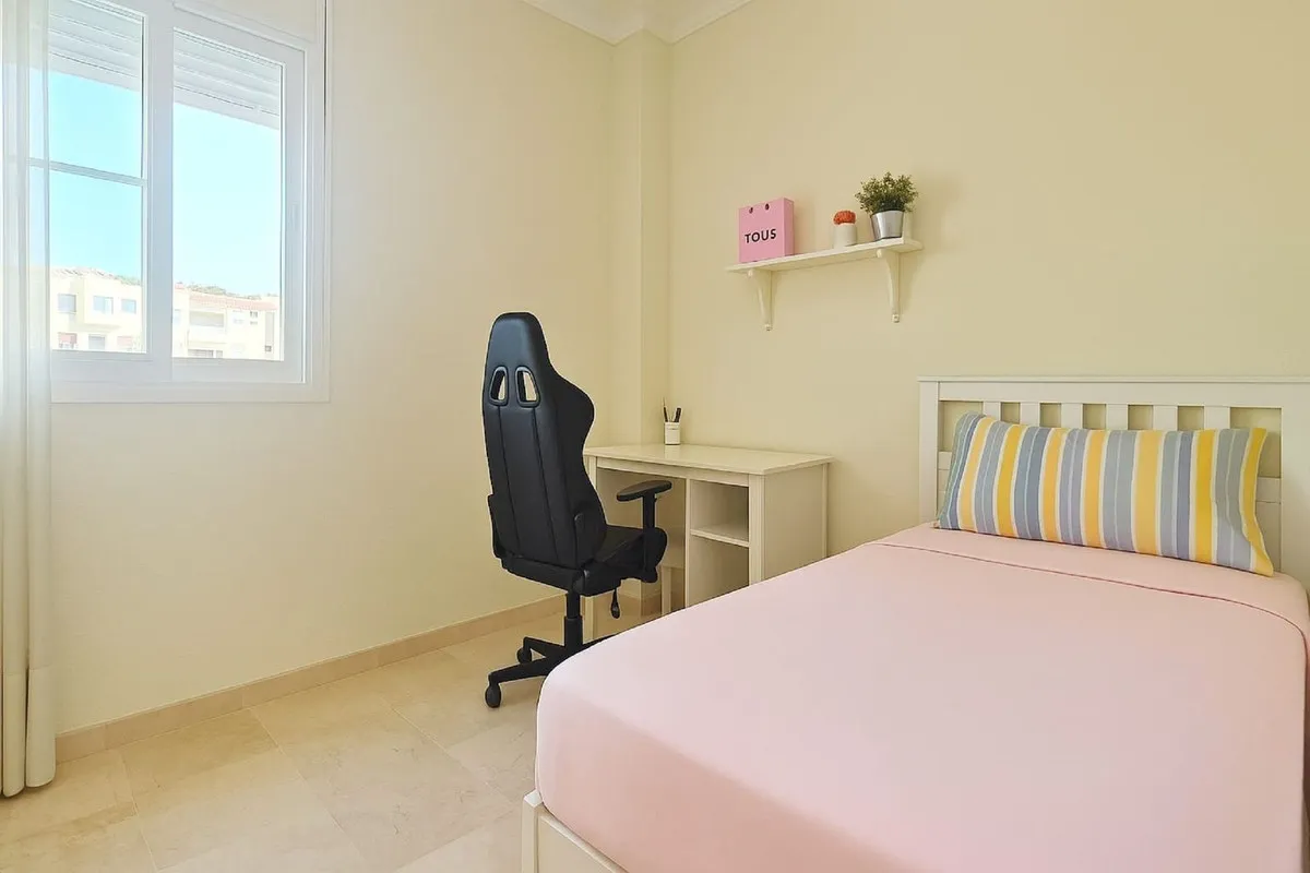 c281b52f-e623-426d-8744-1f75ba4f1387