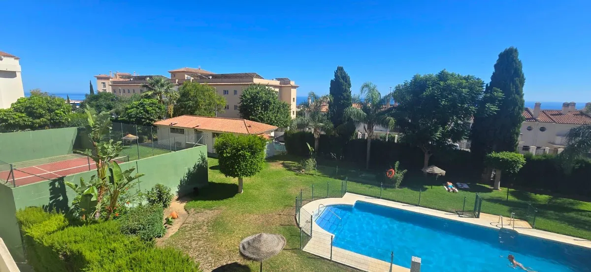 e12976b1-8a8e-42ef-95cf-58a709495fac