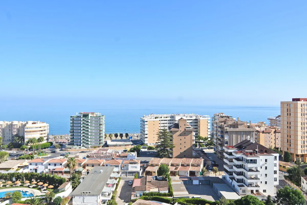 338566c2-deff-424f-9f1b-fcdb12603761