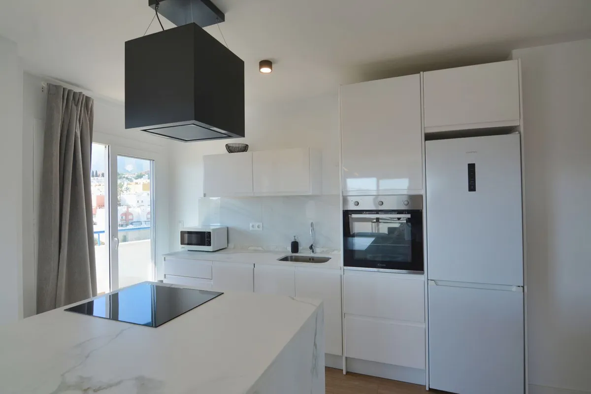 fca3f136-007f-4f40-ba7a-bdd163d5a044