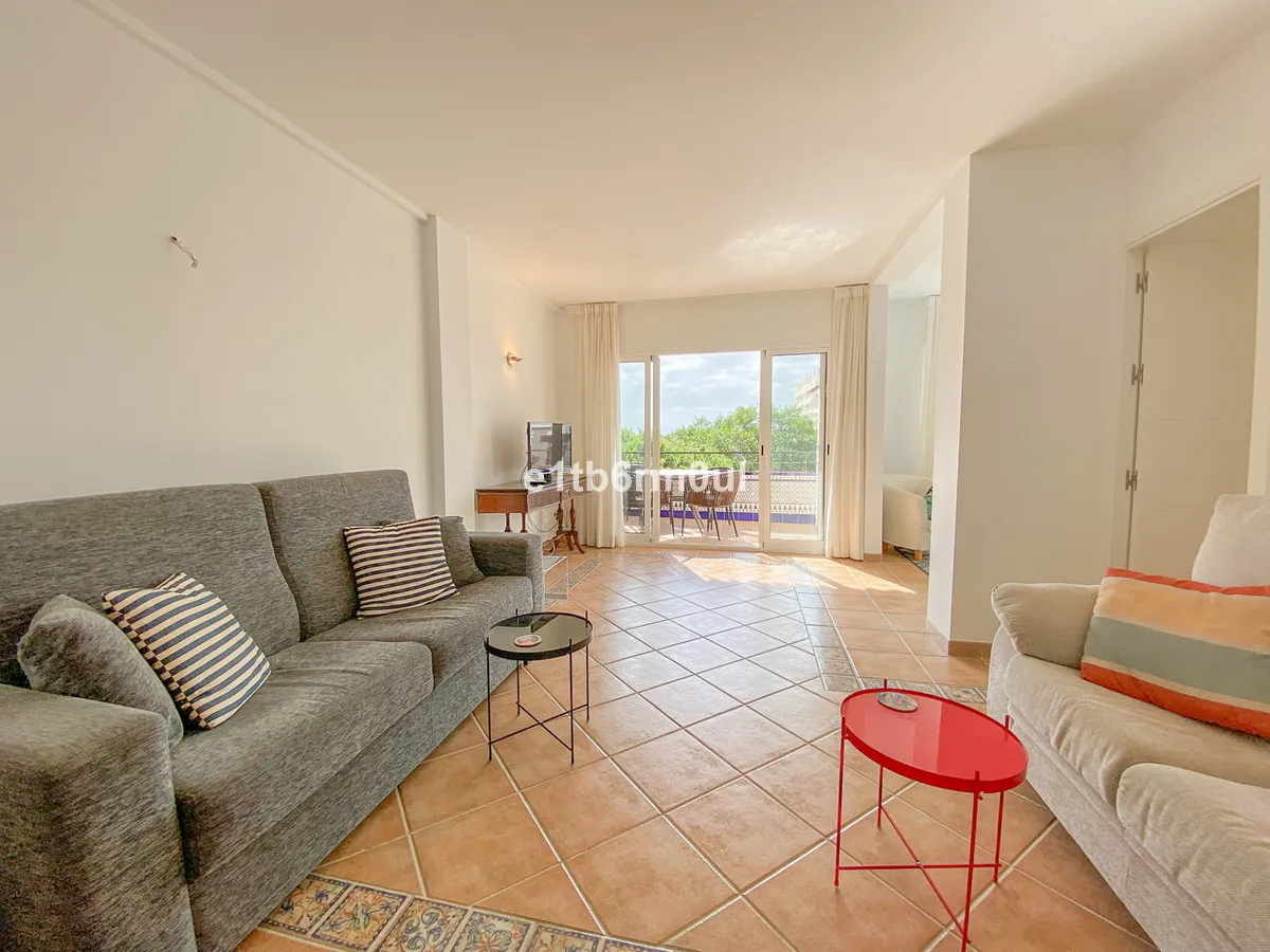 bb6531b7-8d76-4afd-b7d7-395701cab236