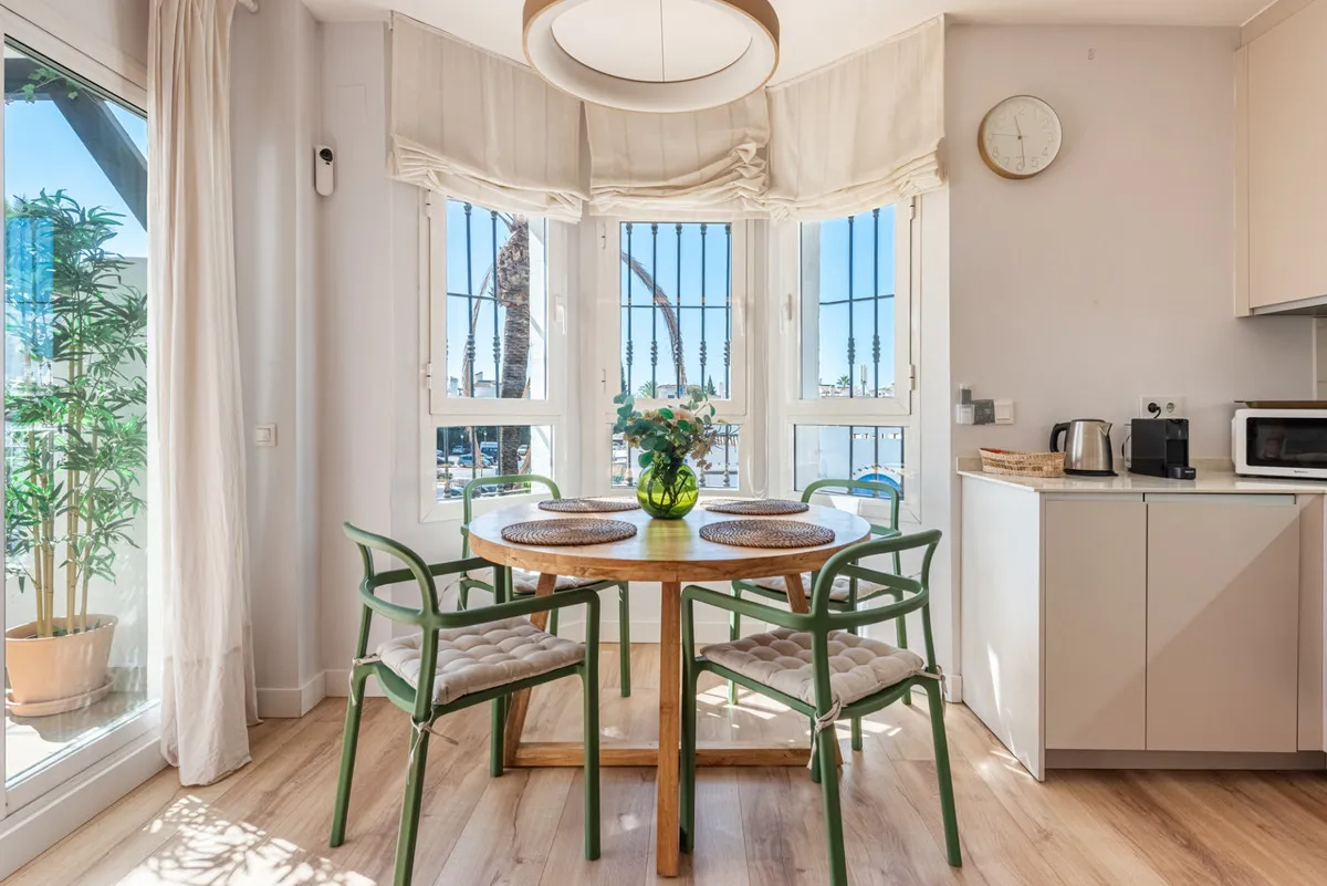 2bc9b9dd-4d47-4c4d-96cc-b440a3fbc1e7