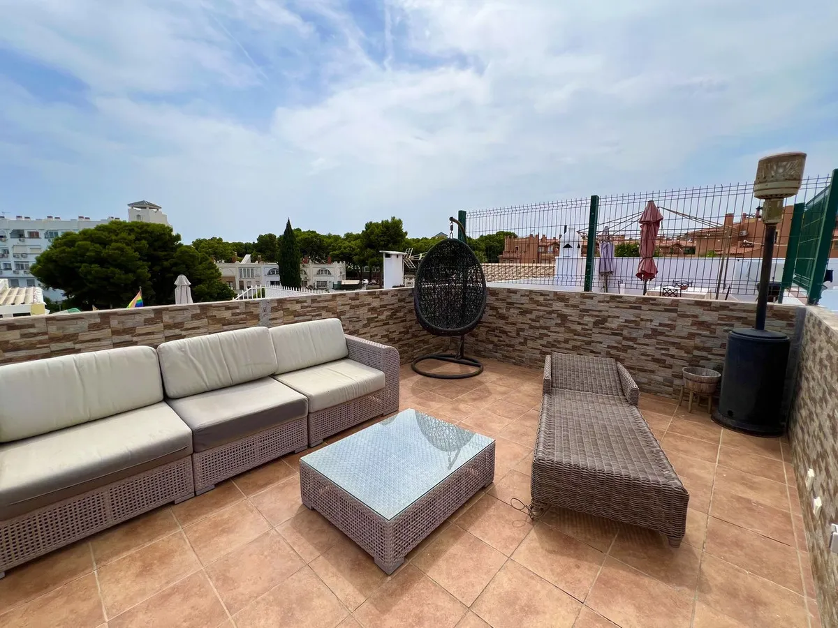 085ed9cd-9dd0-4102-bdaf-61b099290dfa