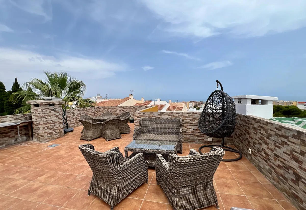 5b727214-c66d-406d-b888-aa971fdc5998