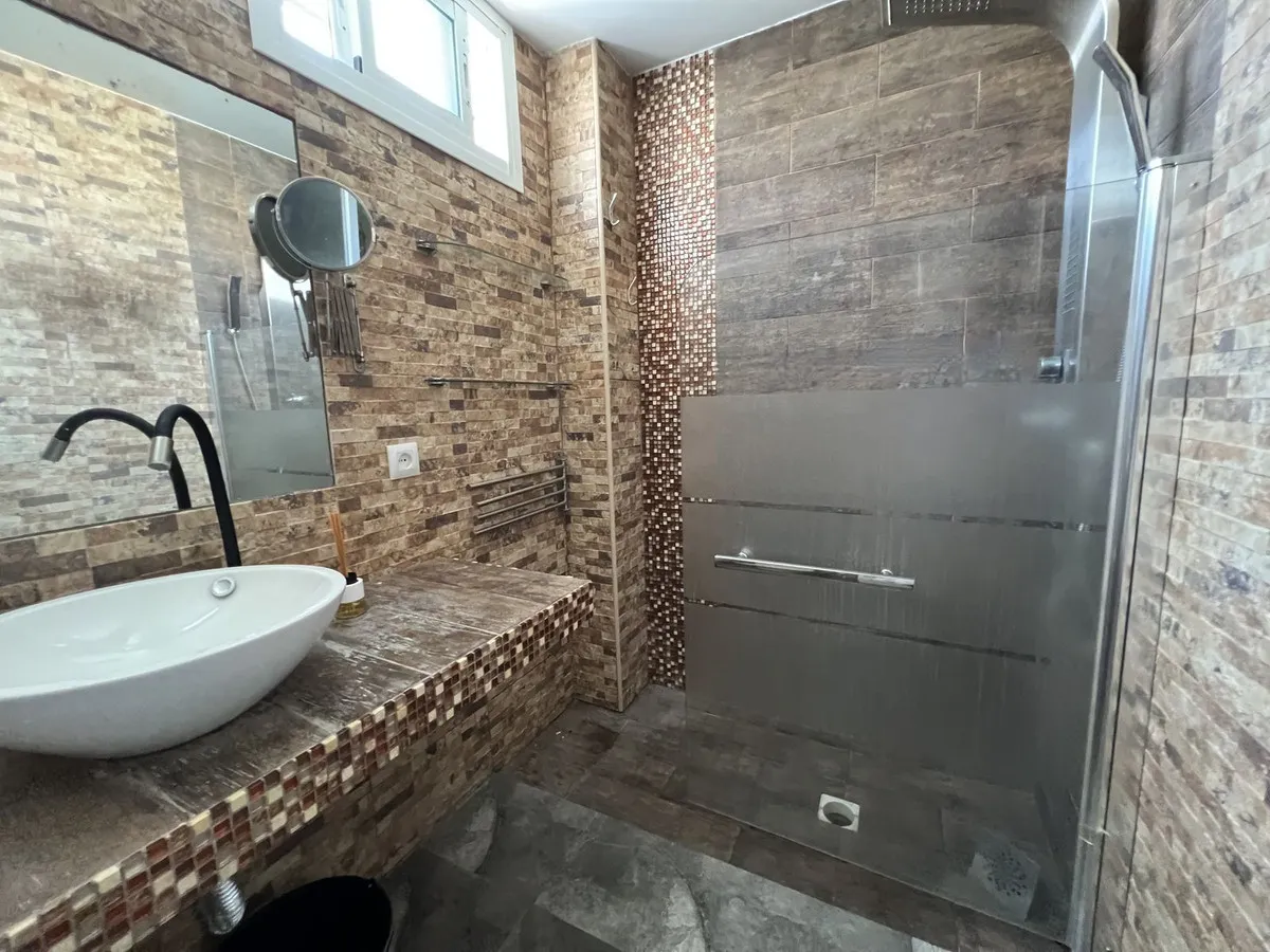 886d13ee-5c84-4f55-b4f1-e45af06df869