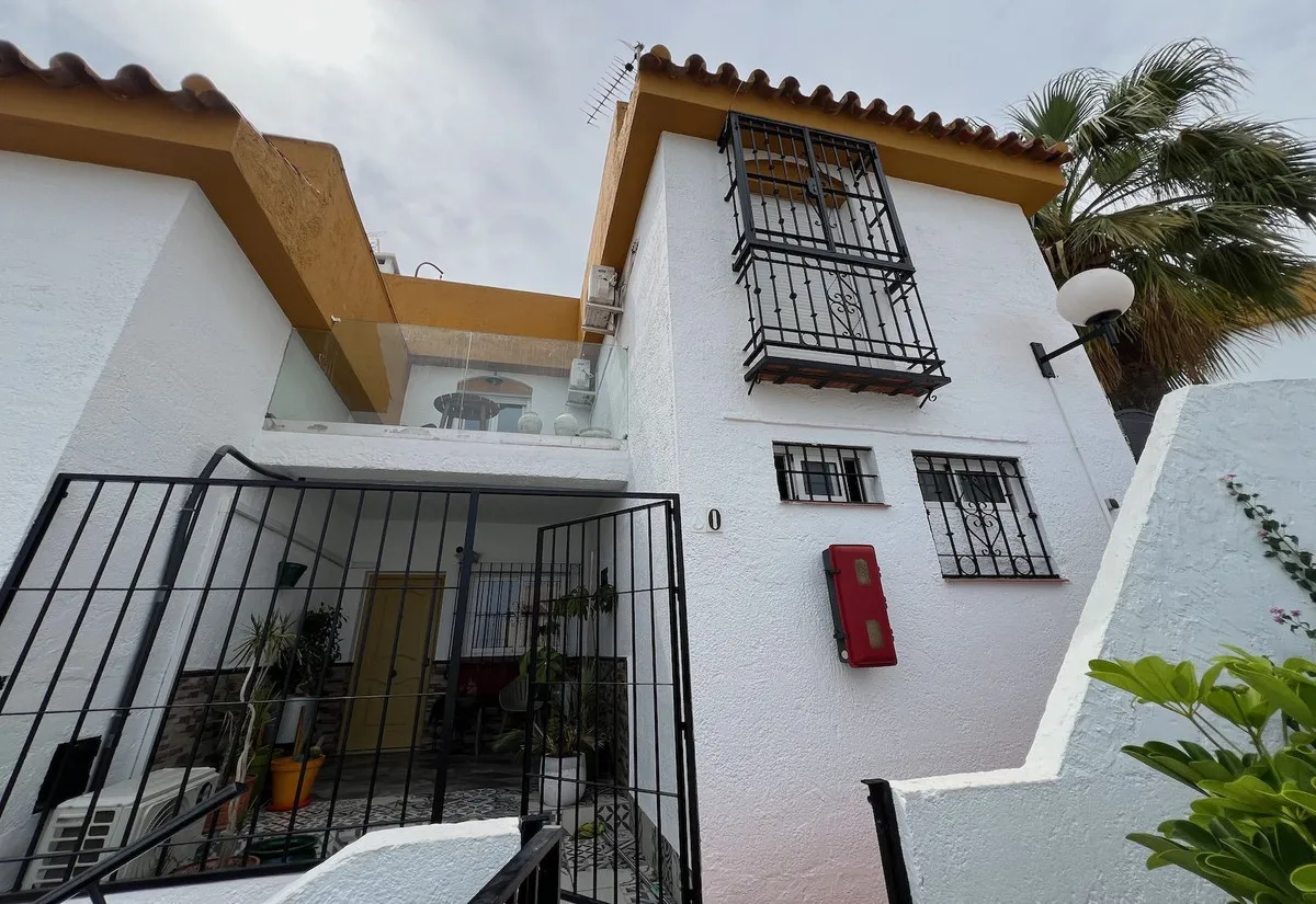 9c28b225-41c2-499b-855c-e46650f960d3