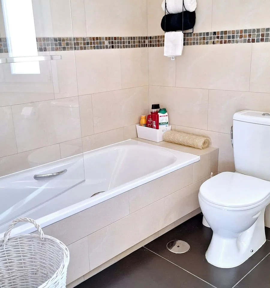 2f609d8f-fdf3-4fe2-9462-5f427cc40fb2