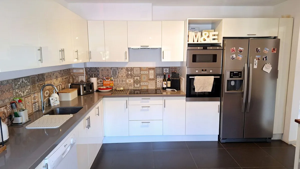 77a1235f-2d8c-4e3f-bfe5-a6d0a4b84962