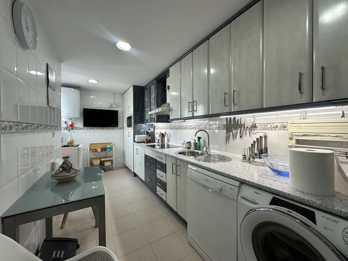 151a7b06-3ae9-4f24-b474-194cd63e6104