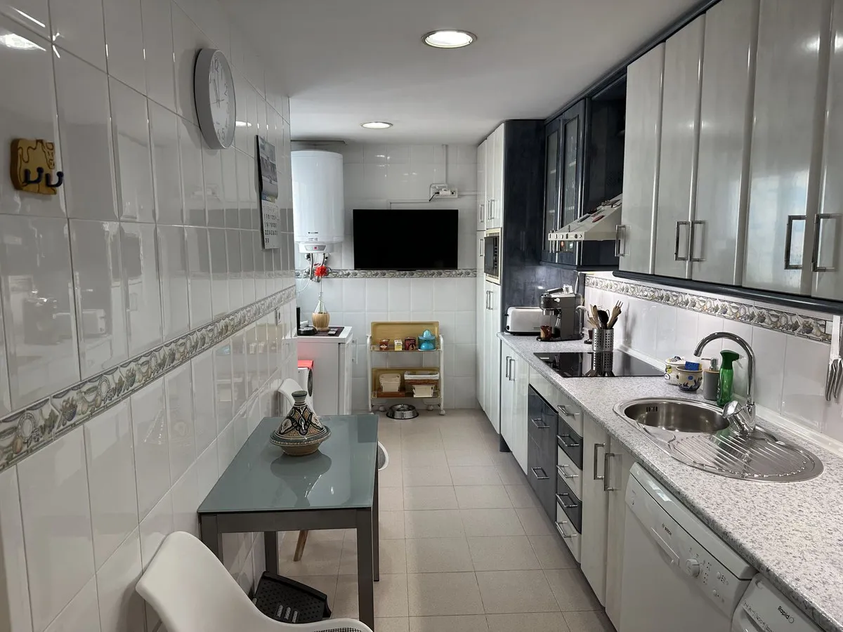 18296005-c5f1-452c-9255-9af49470ac0b