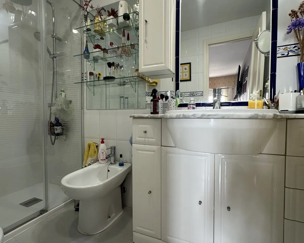 c4fa129a-4d94-423c-90dc-d8e73f779e32