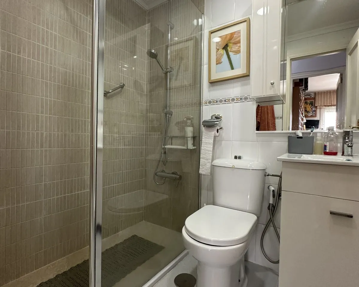 e5e0c5c1-00e2-406c-bac3-65d536fa15e4