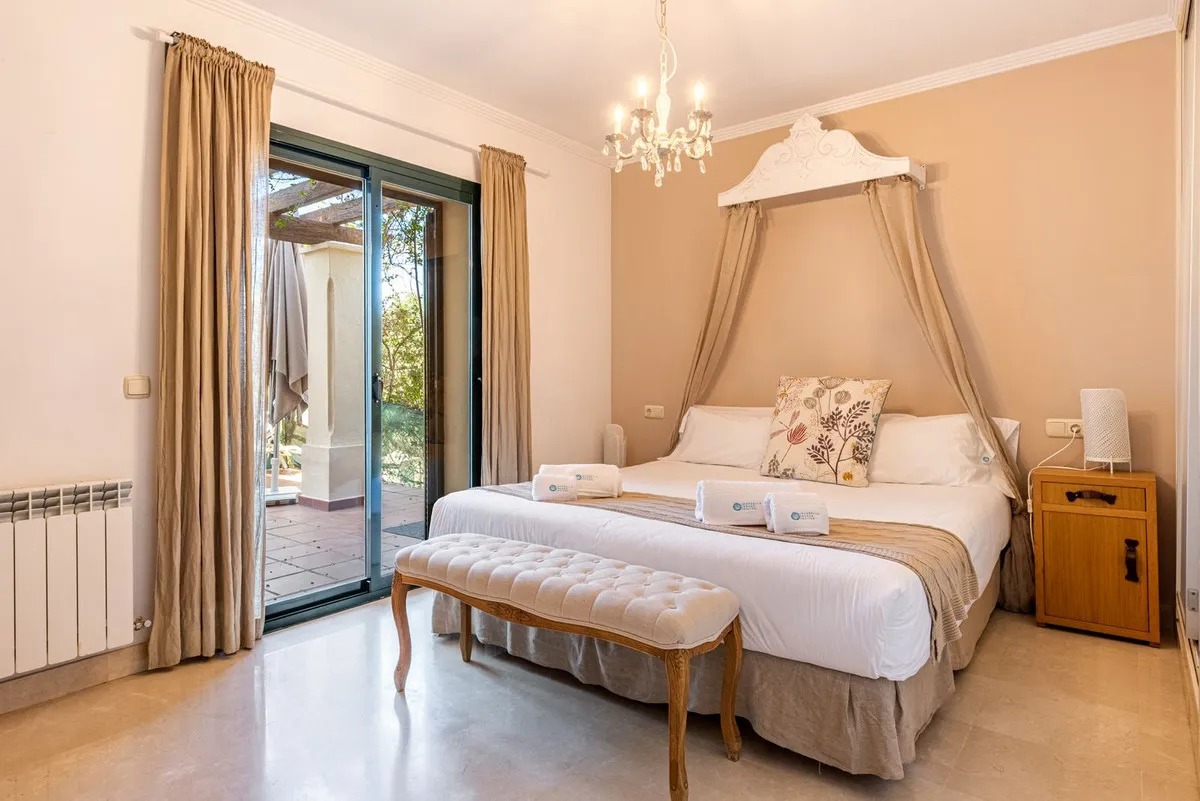 74334db4-ba58-4fd2-8bc3-d0ff28665c6b