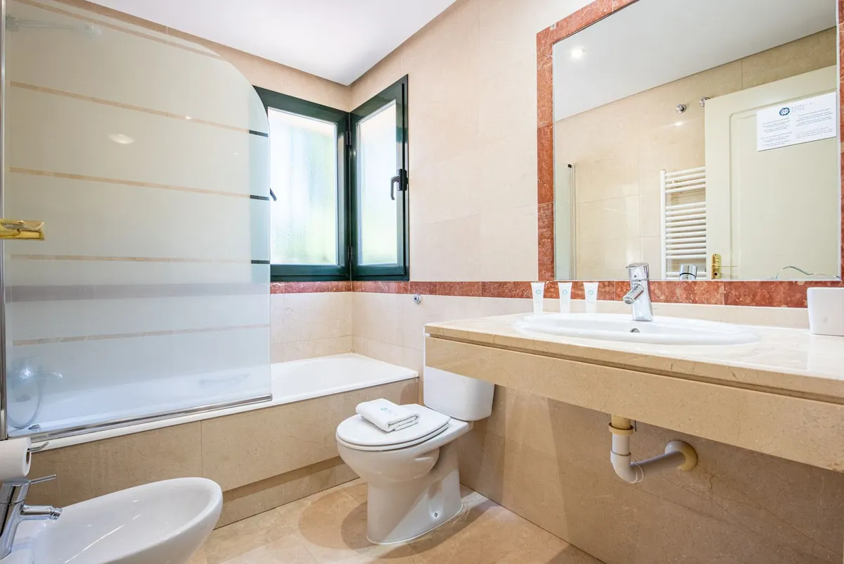 87265c47-5998-4999-9045-d09dc2c86e12