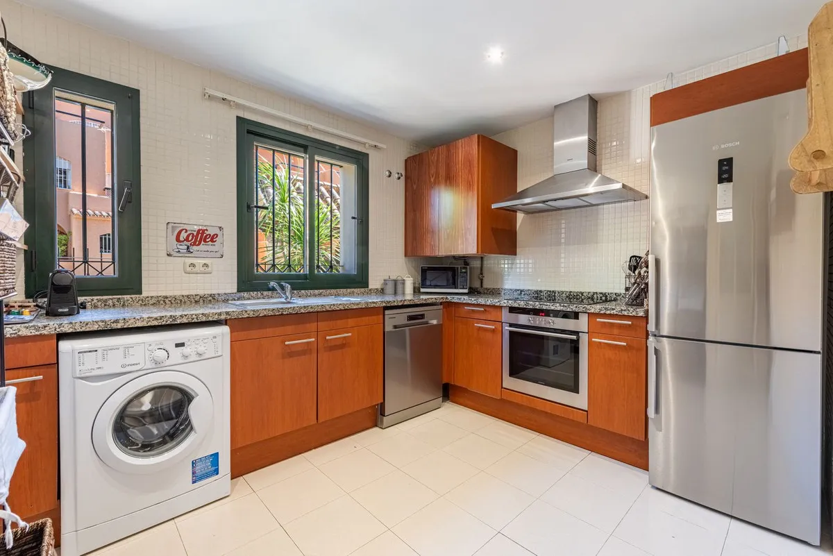 b884b842-6096-4cb3-98c8-8d2bb9539d07