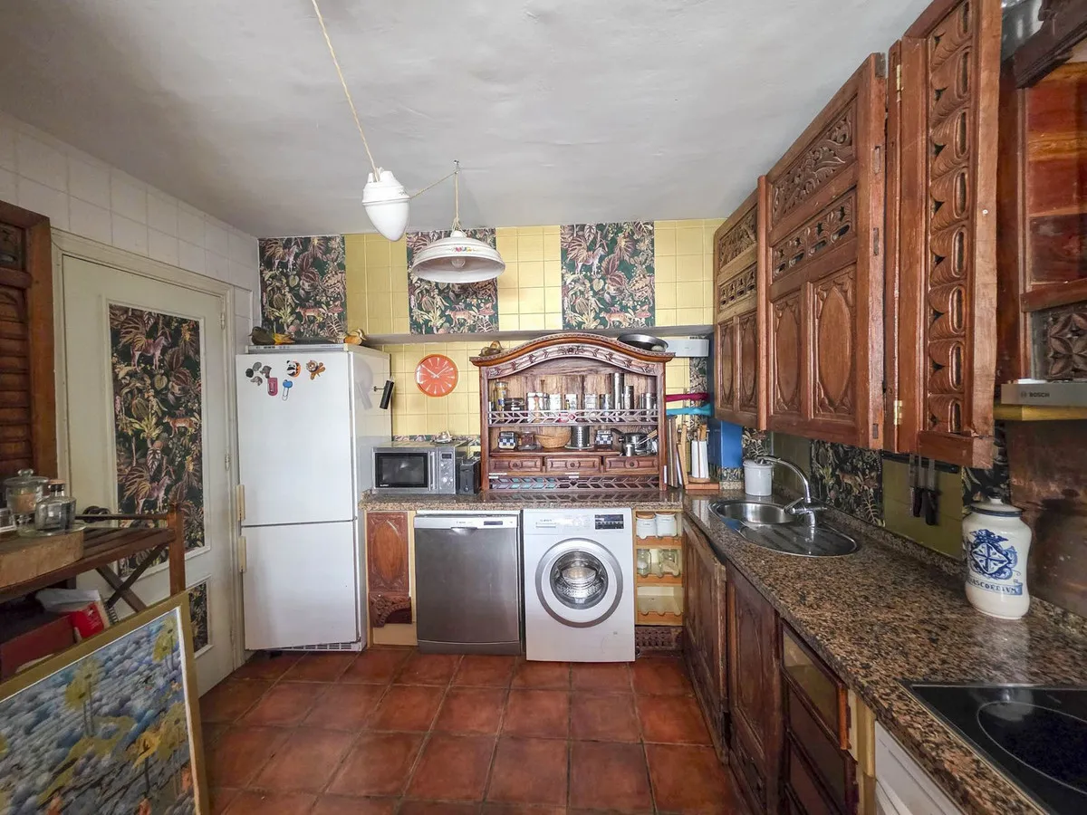 5ce6e0ec-132b-4e3c-ac9d-5e4b70e6f790