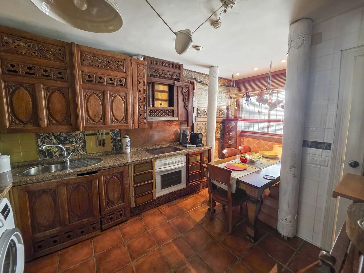 74ce8ba5-d501-4ac6-85dd-1ab3ed981796