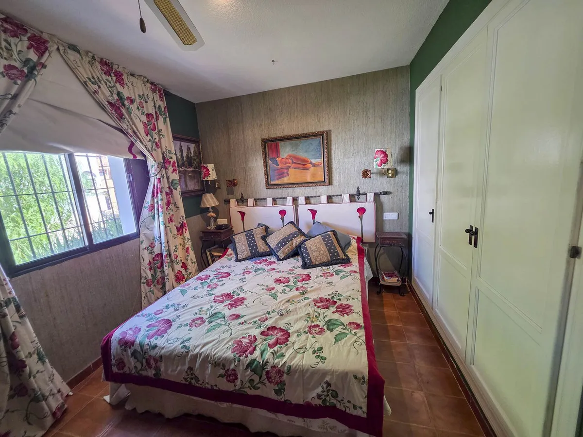 af1f2053-038c-455d-8fd5-c0ecb008f89f