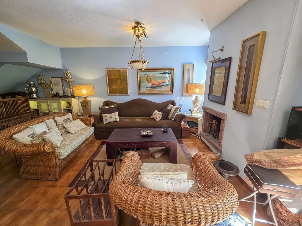 dc935b88-6625-4ded-89b8-3731b1560fea