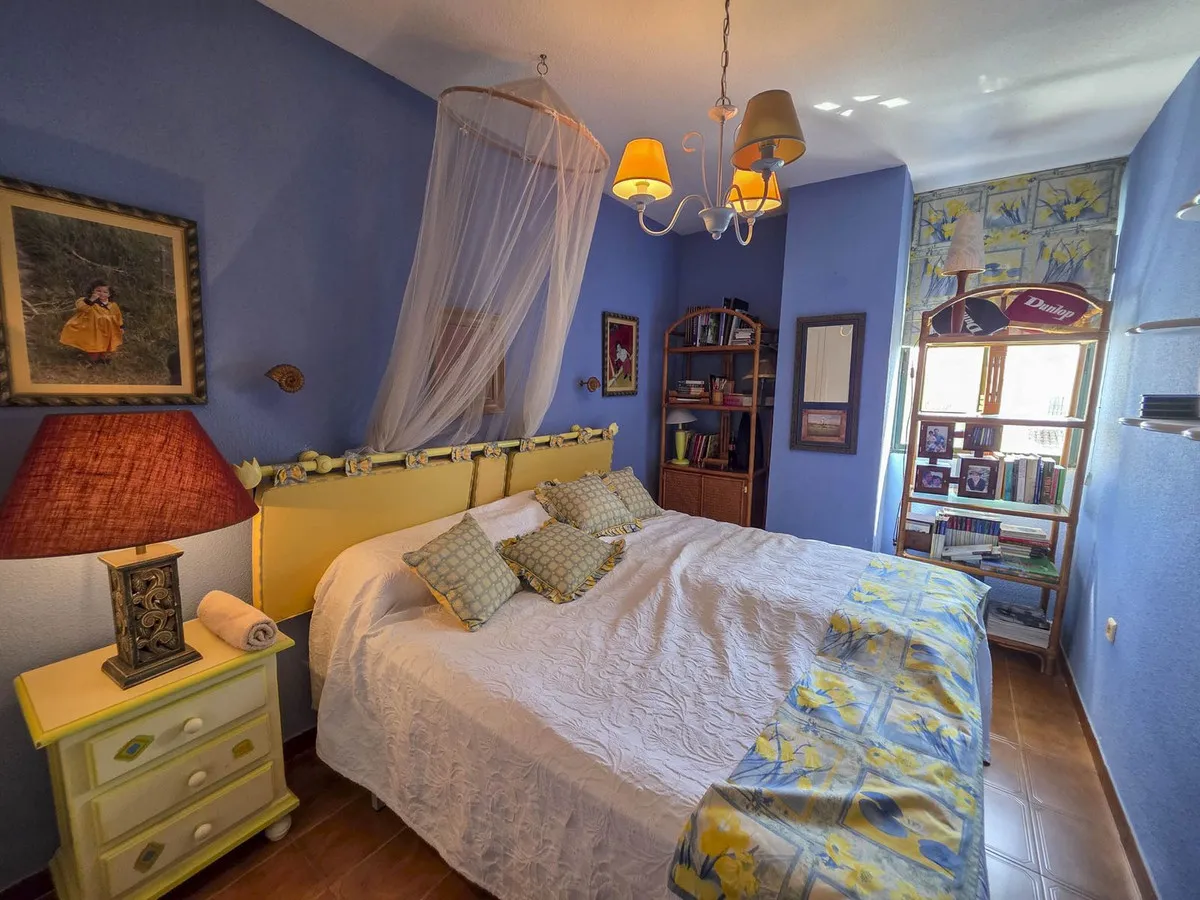 f4111f3f-a516-4258-afb7-41f92a9abdff