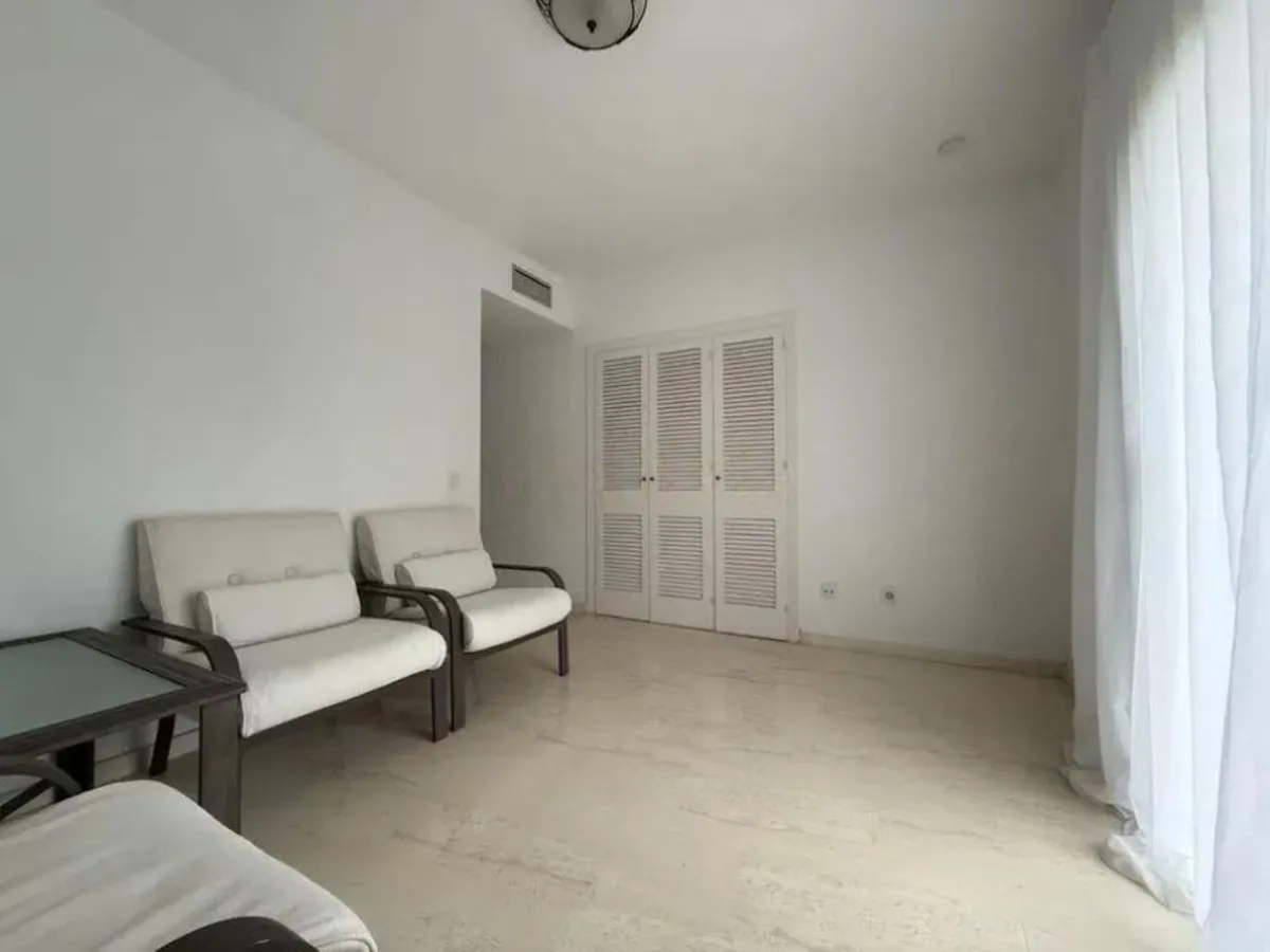 24d92941-77f3-4b5a-9efb-35fb7def7e54