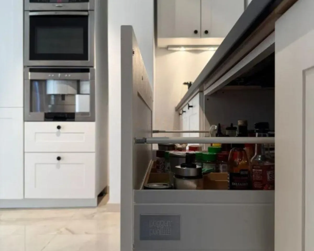 c2ab181d-4c1c-4d41-b96a-69fe27872226