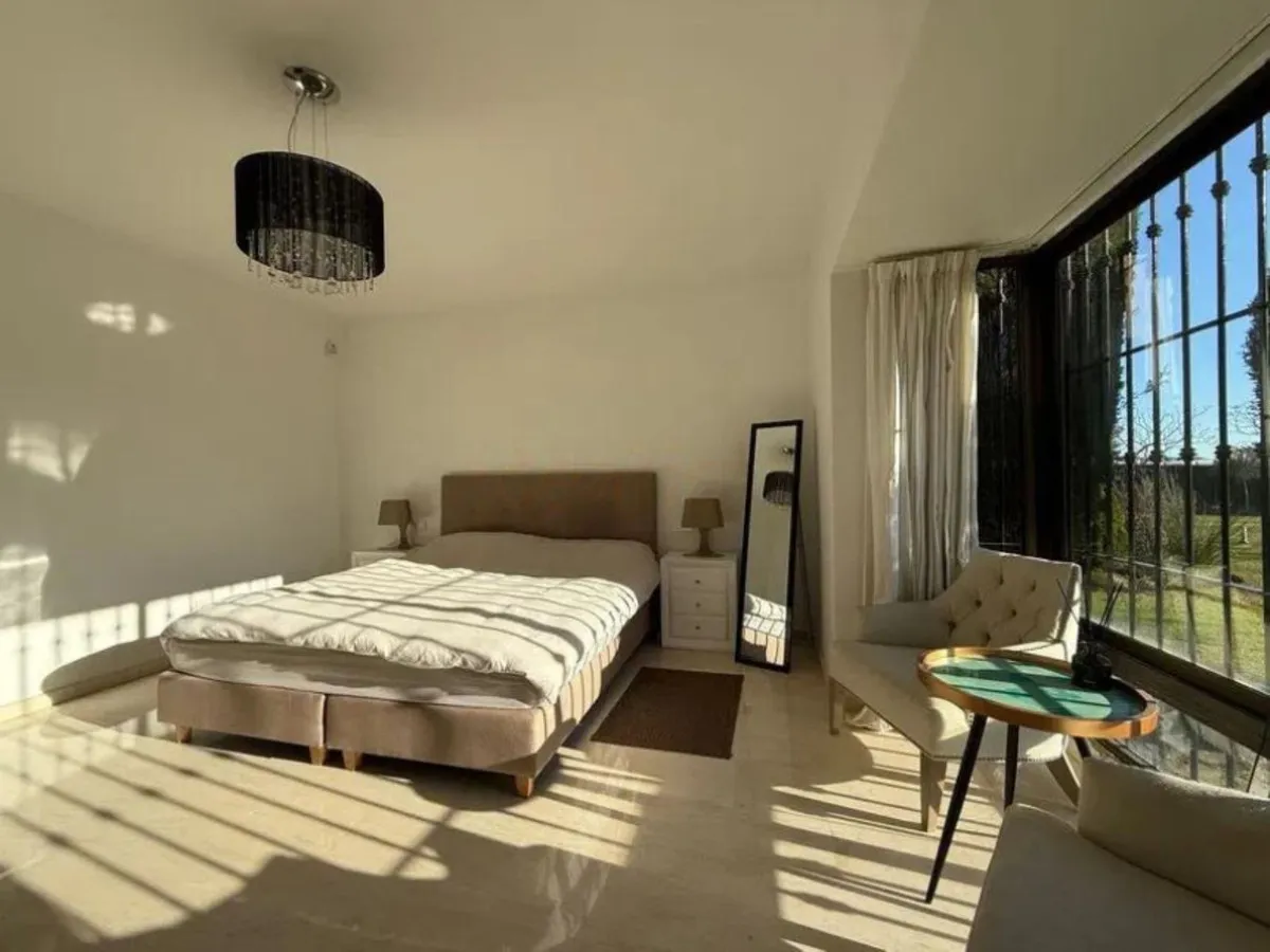 e488b4f6-008c-4fc6-b88b-c3a5e288bb67