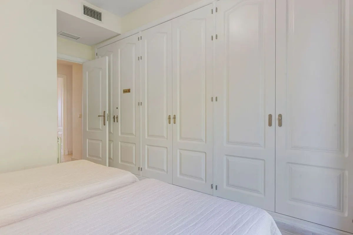 10e8517b-f412-4e46-9d08-bbbfc67b553b