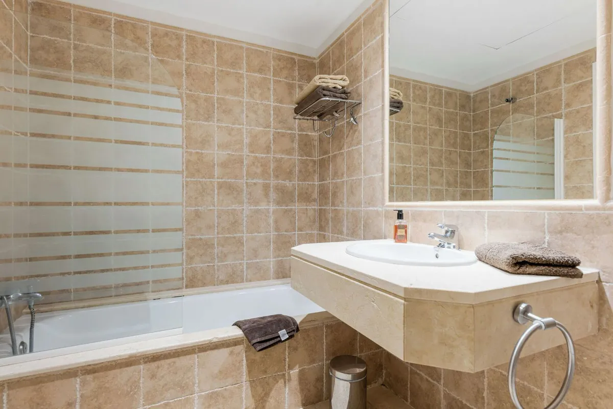 fdc4f991-b0ca-4588-b036-377c47c5b959