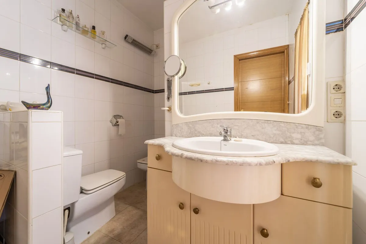 f638b38d-68be-471f-af37-66edb59834a0