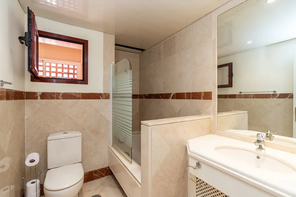 11bc4002-8714-4286-9e4a-77912d8f9f4a