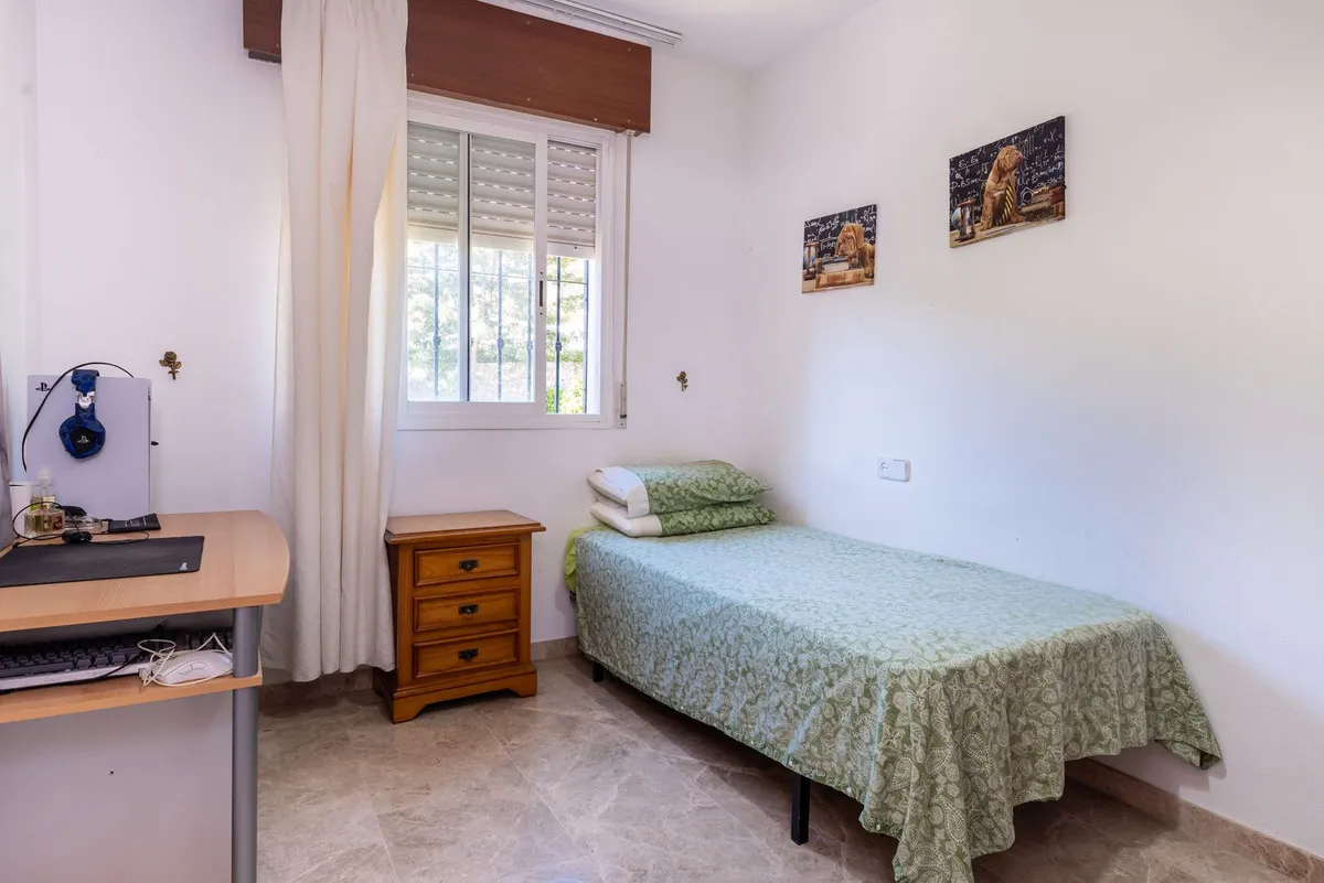 92e33136-6000-4831-82ef-92deec756a10