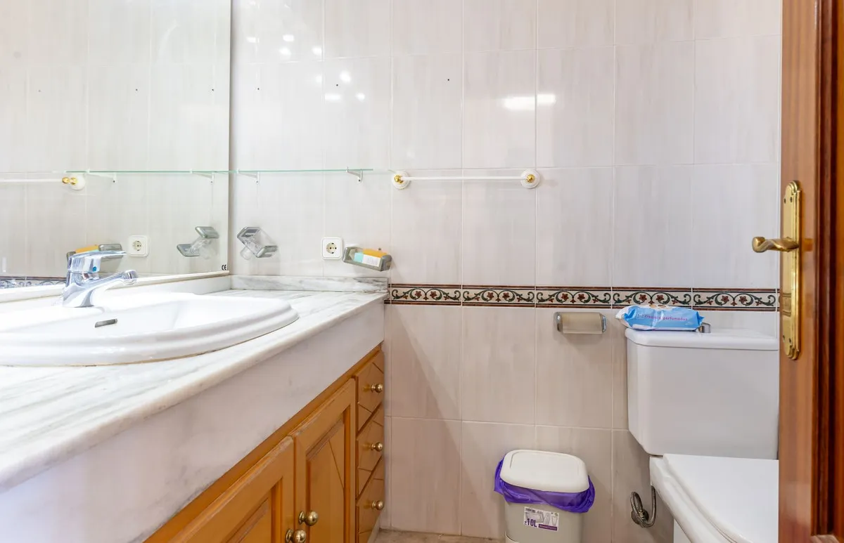 c462ea7b-1c6d-4a3b-805d-427015db4dd5