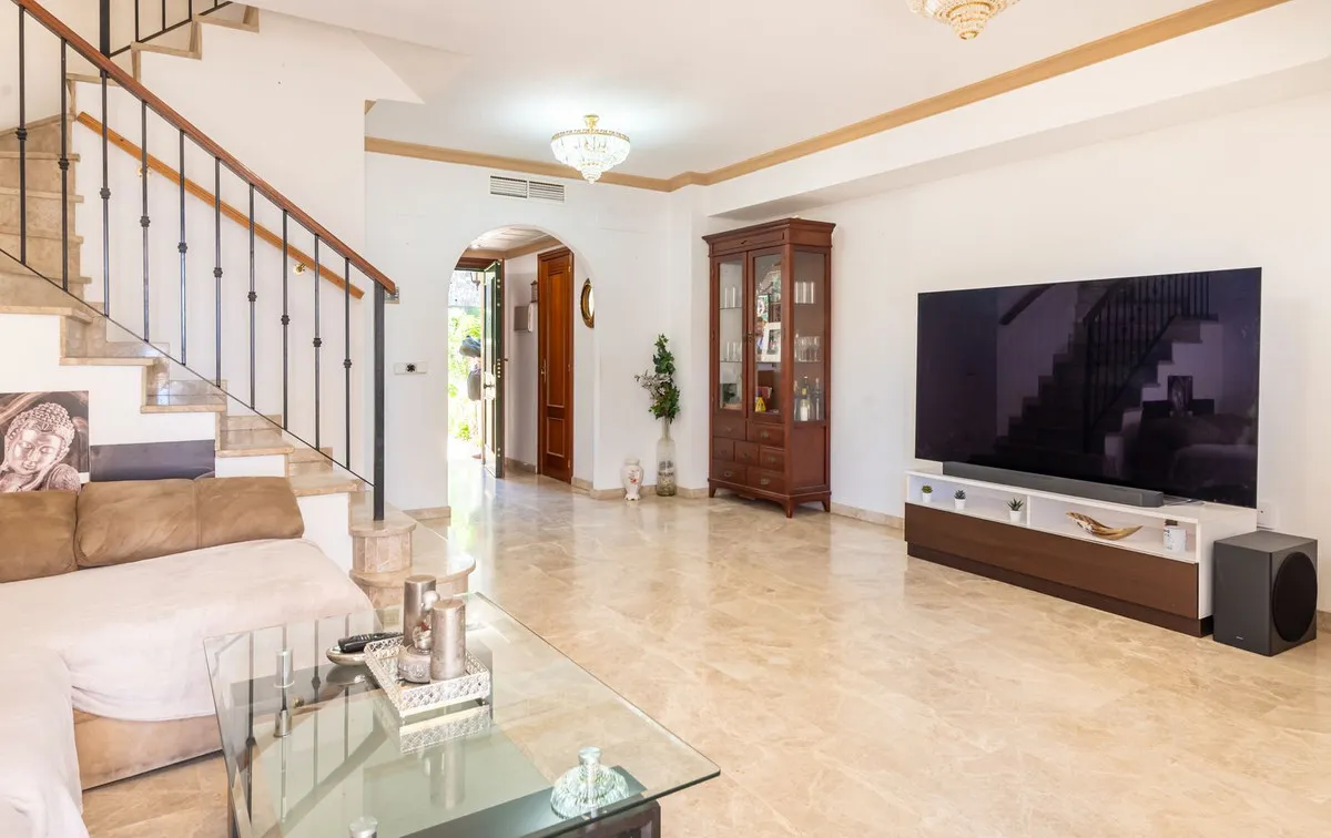 f54b0ed0-e140-4aef-82d3-dab06efb0241