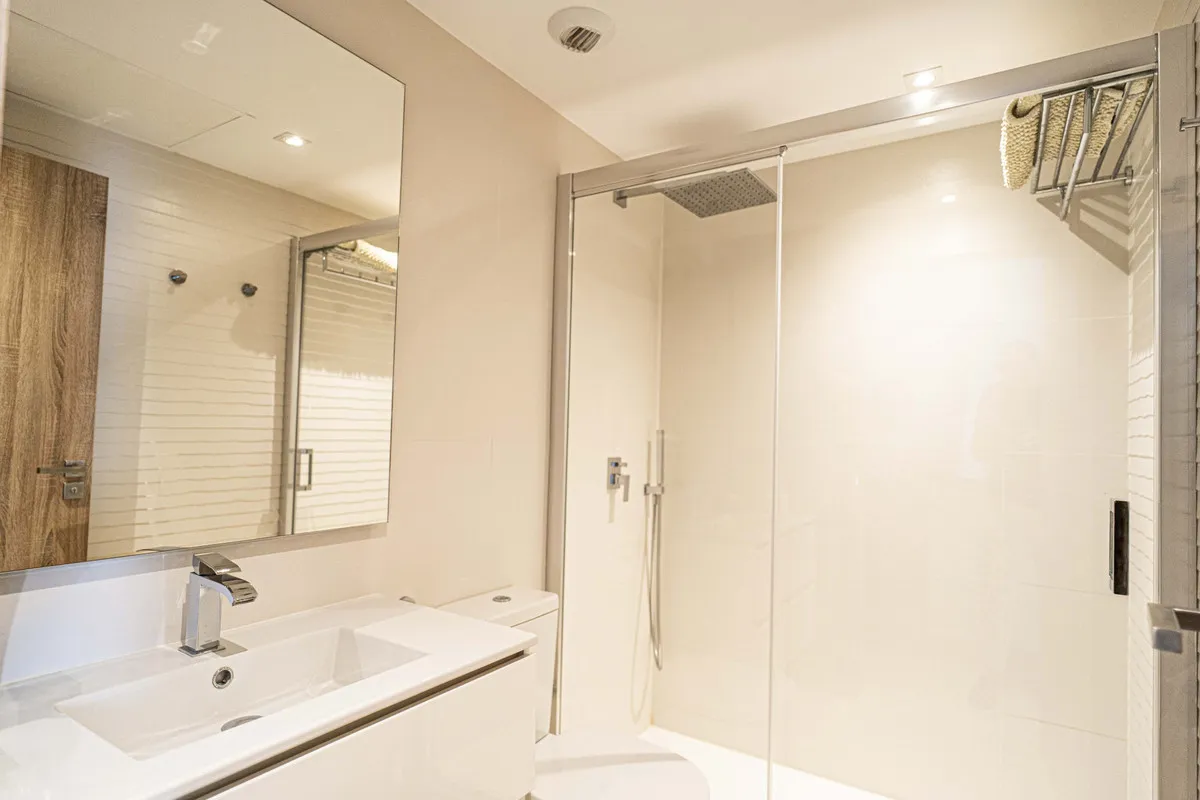 9a2b7ce9-cb10-42b5-b214-a104790e65a6