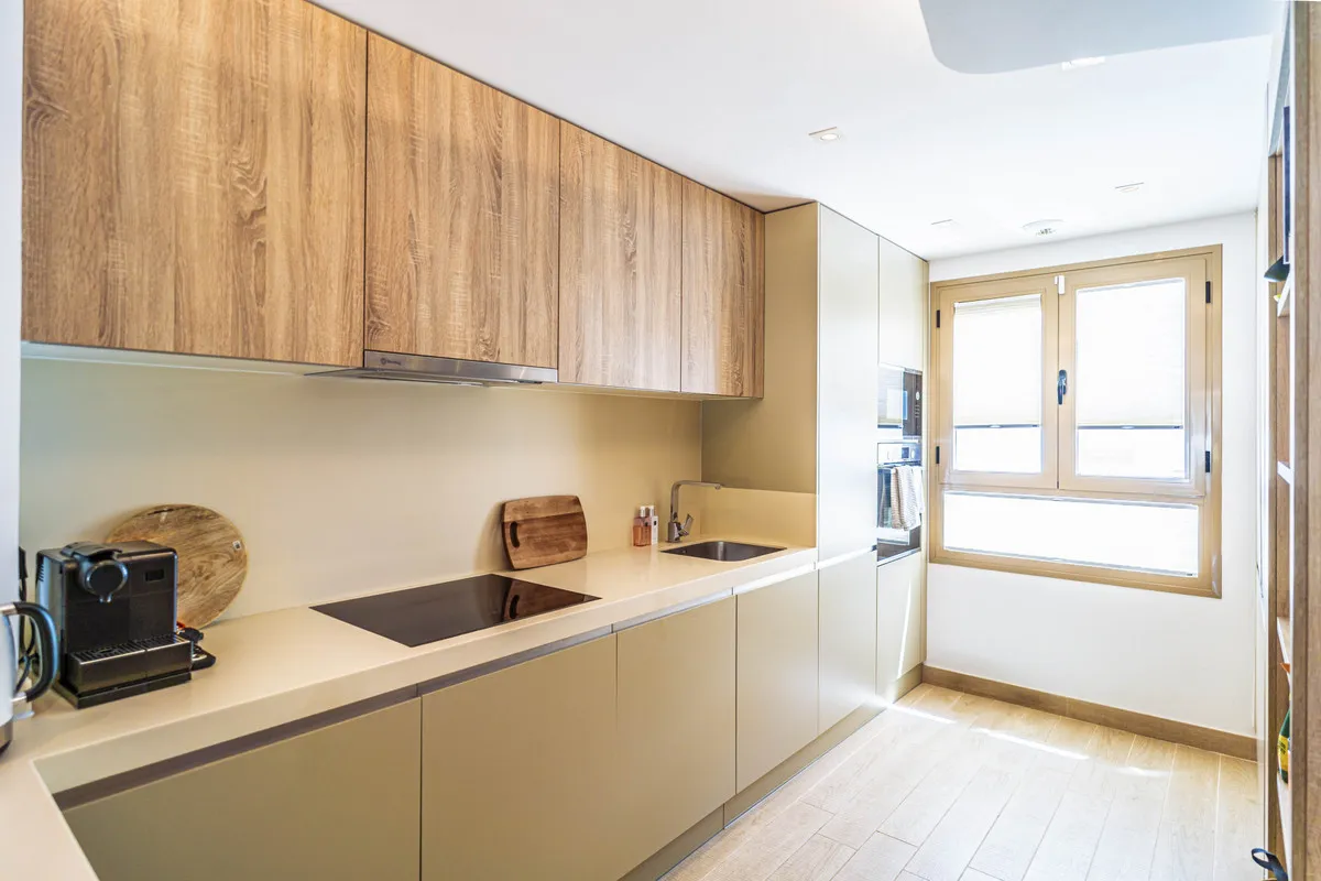 b81823f0-bedc-4eef-bb12-40202b99a792