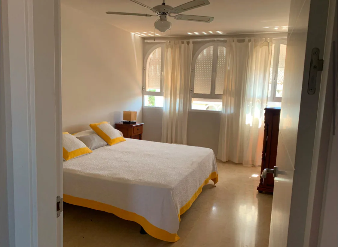 b981f7ee-c47e-4089-b487-0c6f4c4a0275