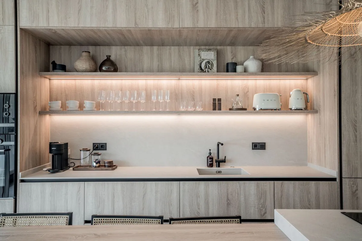 06d4937d-b49b-4352-887e-510f3f38f898