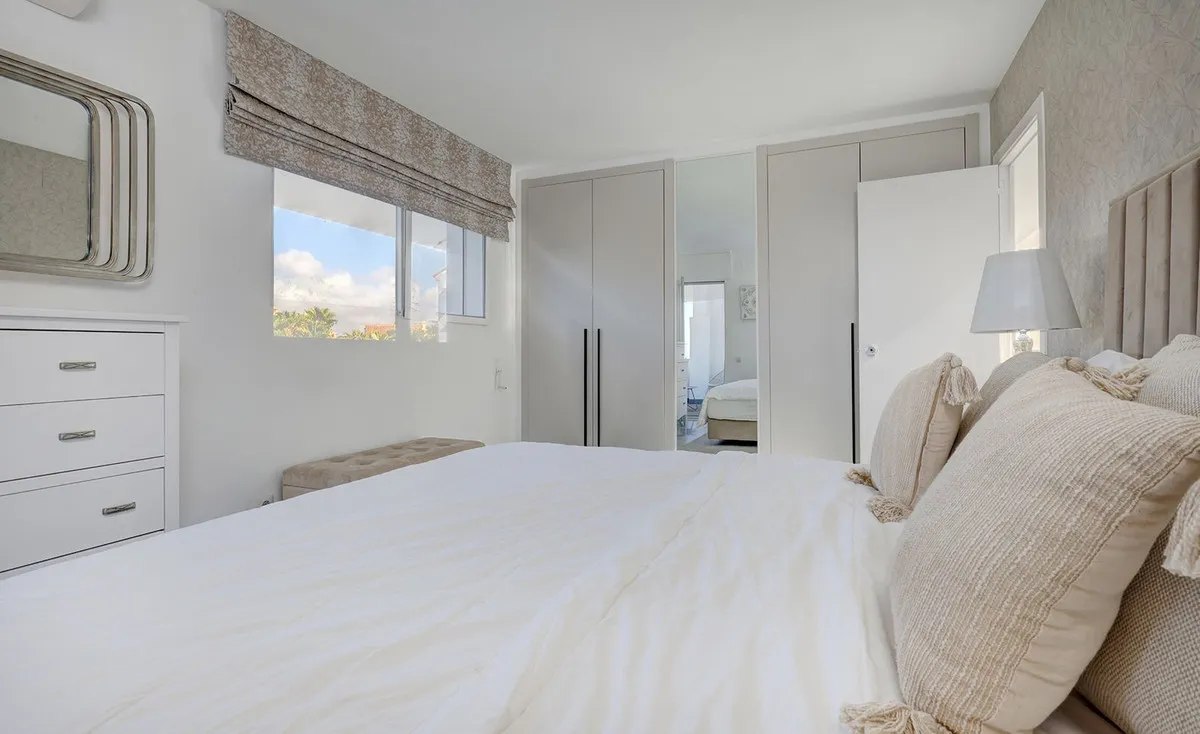 0b5be68a-1b4e-49a1-aeb6-ec9be9dc3710