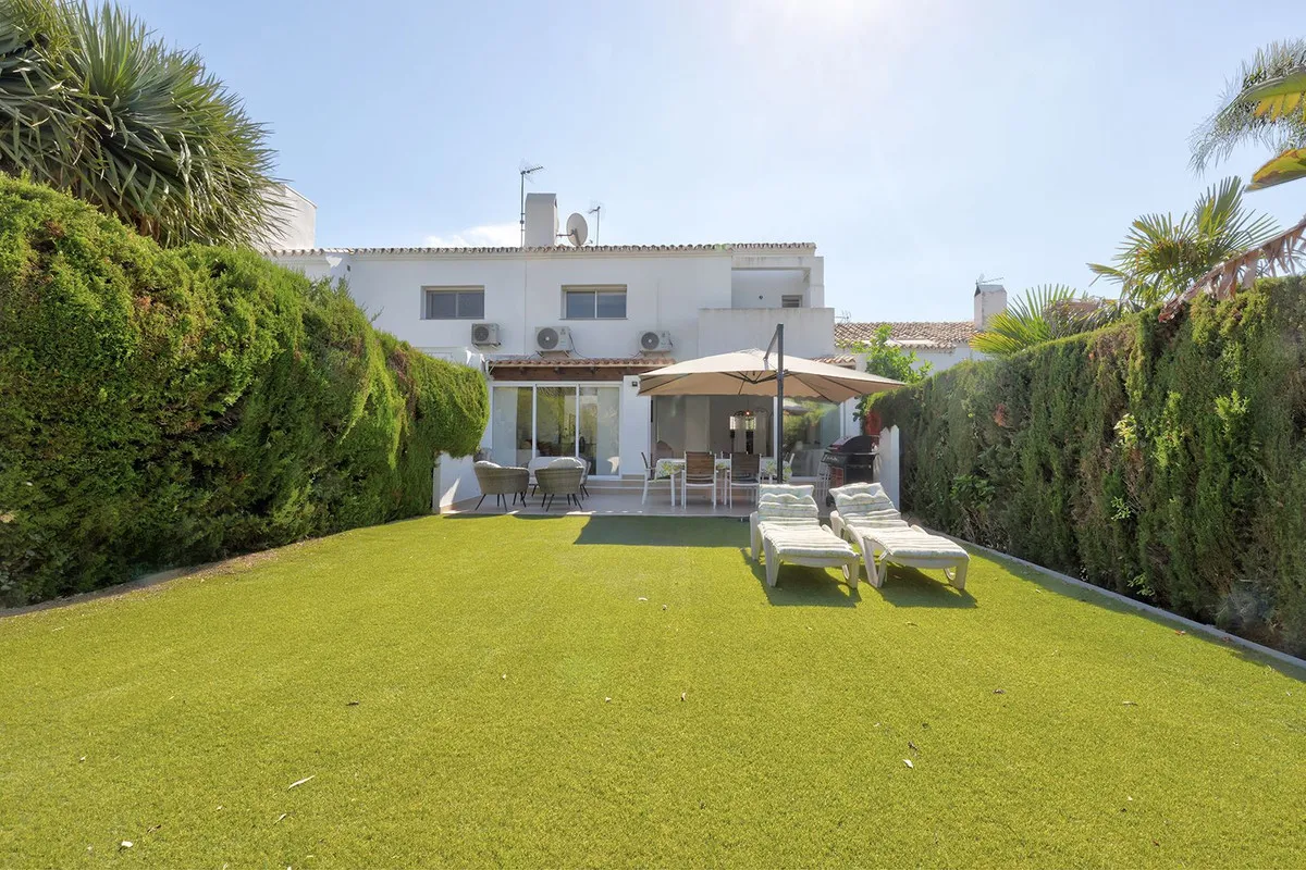 24f402fe-7109-4c85-8e58-ca8ea1e36a9c