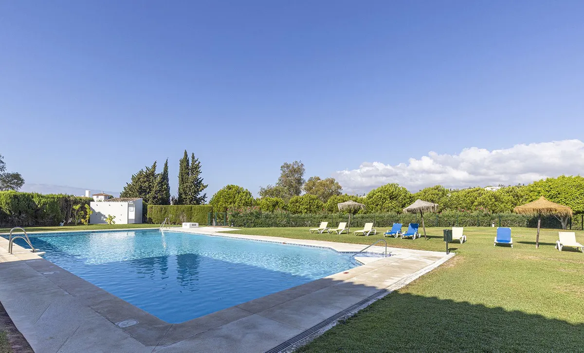 8000ca68-d68c-48c1-ba48-82657d11d613