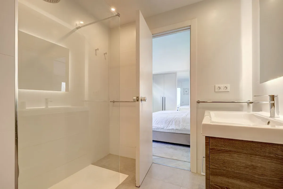 ac0b712f-4c27-4ab4-ace2-a6ca04d137c5