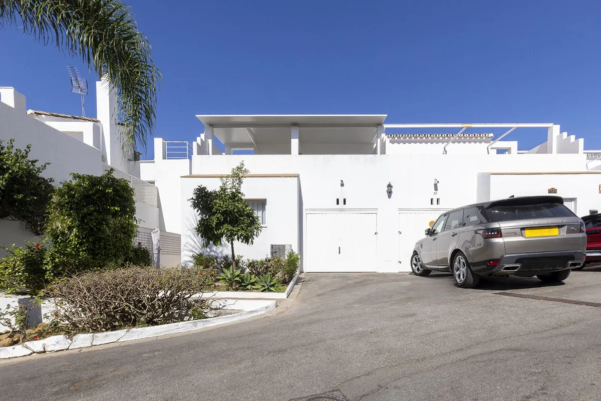 afb22bd6-0acb-4342-94dc-4bdb4071f016