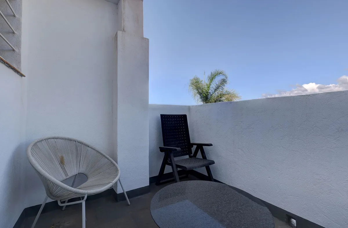 c8639abb-56ef-411d-bd74-745f36044efb