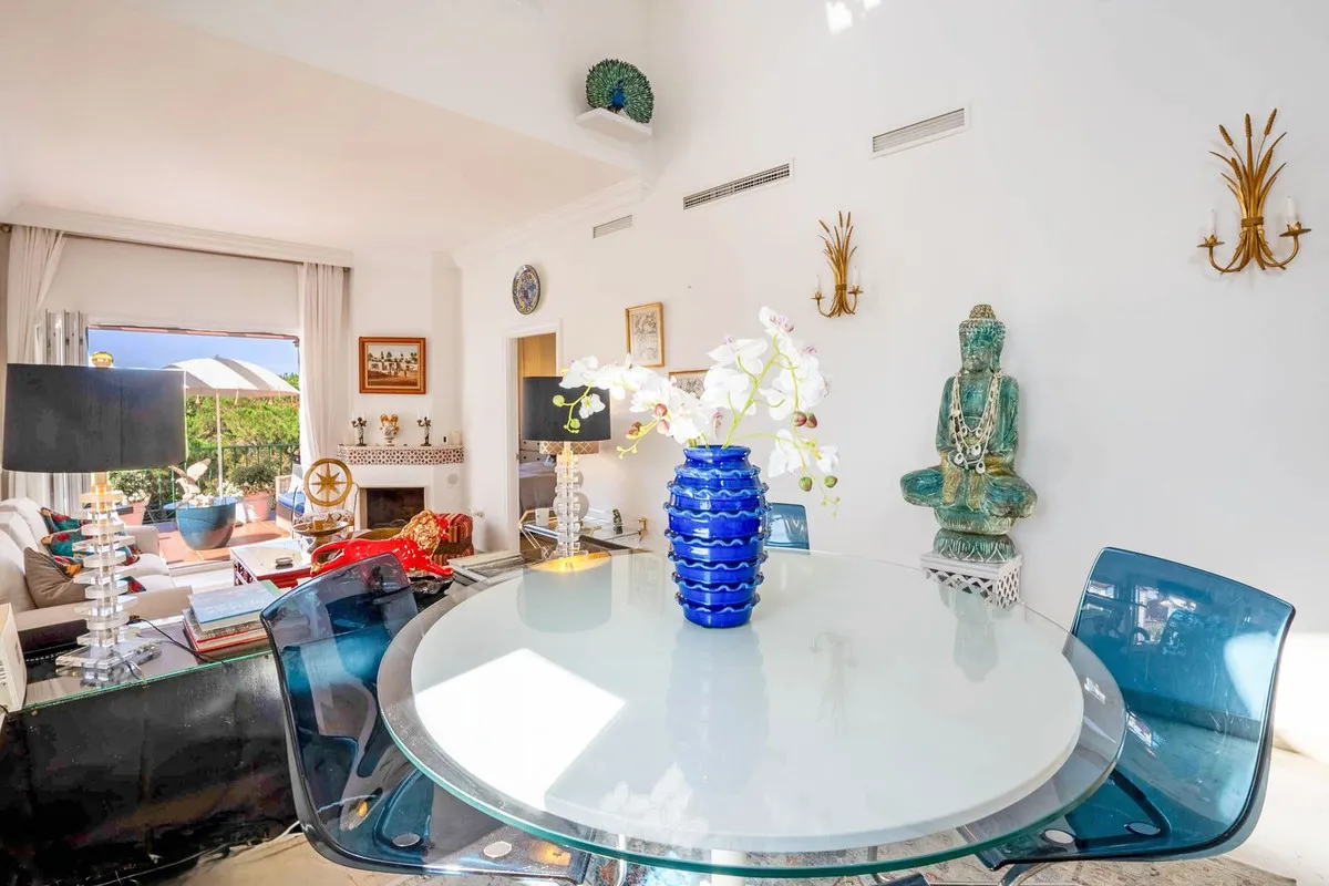 12e24eac-4d02-4bd8-99e9-4cbf76162ba8