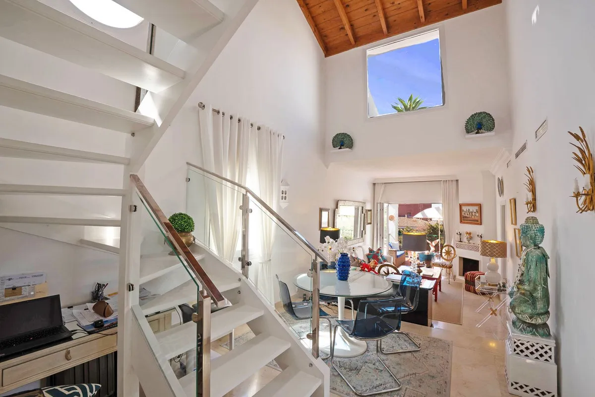 2fff9e1c-acea-453c-8067-2ec72497e662